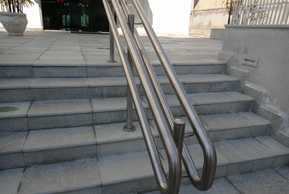 Corrimão de inox de acessibilidade